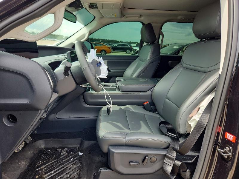 Продажа на аукционе авто 2025 Ford Expedition, vin: 1FMJK1J89SEA66069, номер лота: 52236406