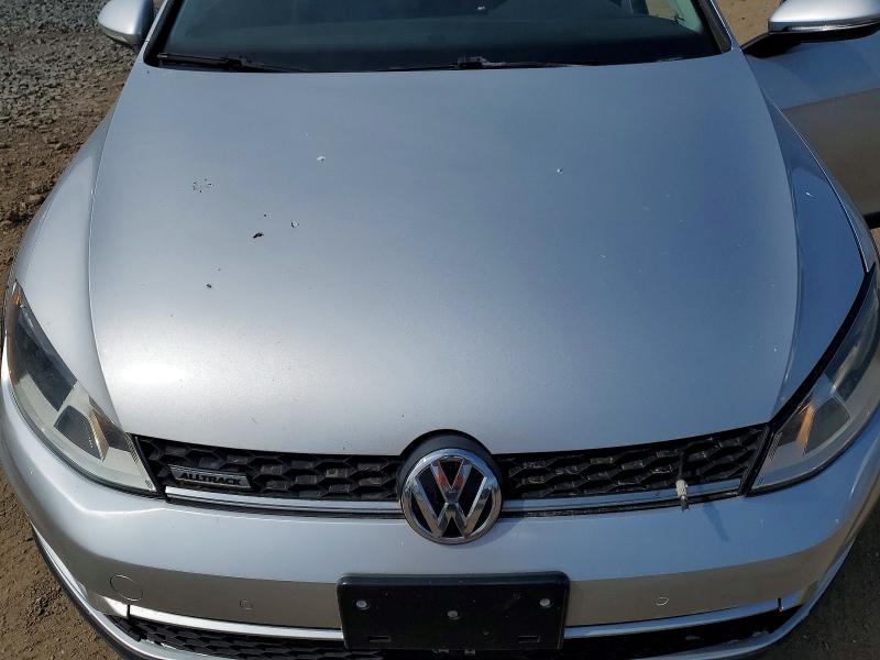 Продажа на аукционе авто 2017 Volkswagen Golf Alltrack, vin: 3VWH17AU4HM507001, номер лота: 50823556