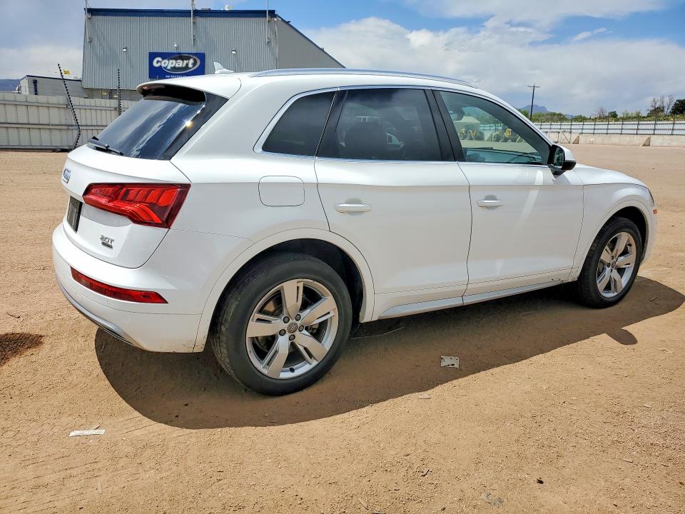 Продаж на аукціоні авто 2018 Audi Q5, vin: WA1BNAFY5J2141630, номер лоту: 53777656