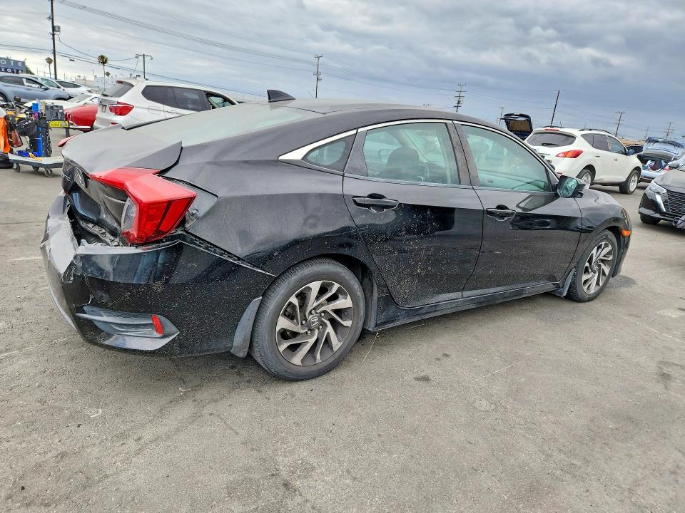 2017 Honda Civic მანქანა იყიდება აუქციონზე, vin: 19XFC2F70HE211431, აუქციონის ნომერი: 55174516