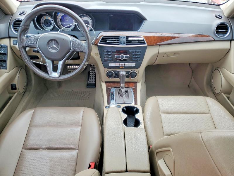 Продажа на аукционе авто 2014 Mercedes-benz C, vin: WDDGF4HB3EA888003, номер лота: 51583206