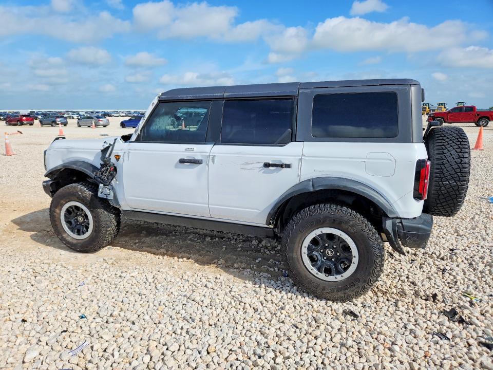 2023 Ford Bronco მანქანა იყიდება აუქციონზე, vin: 1FMEE5DP9PLC13318, აუქციონის ნომერი: 55338886