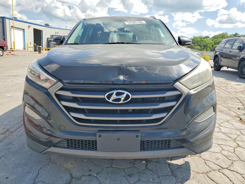 54382796 :رقم المزاد ، KM8J33A27GU074561 vin ، 2016 Hyundai Tucson مزاد بيع