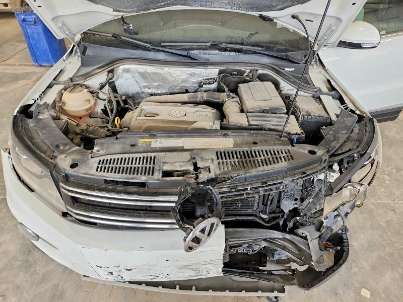 2016 Volkswagen Tiguan მანქანა იყიდება აუქციონზე, vin: WVGBV7AX2GW574875, აუქციონის ნომერი: 54645356
