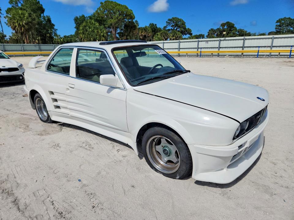 Aukcja sprzedaży 1985 Bmw 318, vin: WBAAK7404F8789858, numer aukcji: 54585566