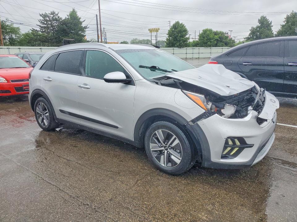 53614786 :رقم المزاد ، KNDCB3LC7L5374692 vin ، 2020 Kia Niro مزاد بيع