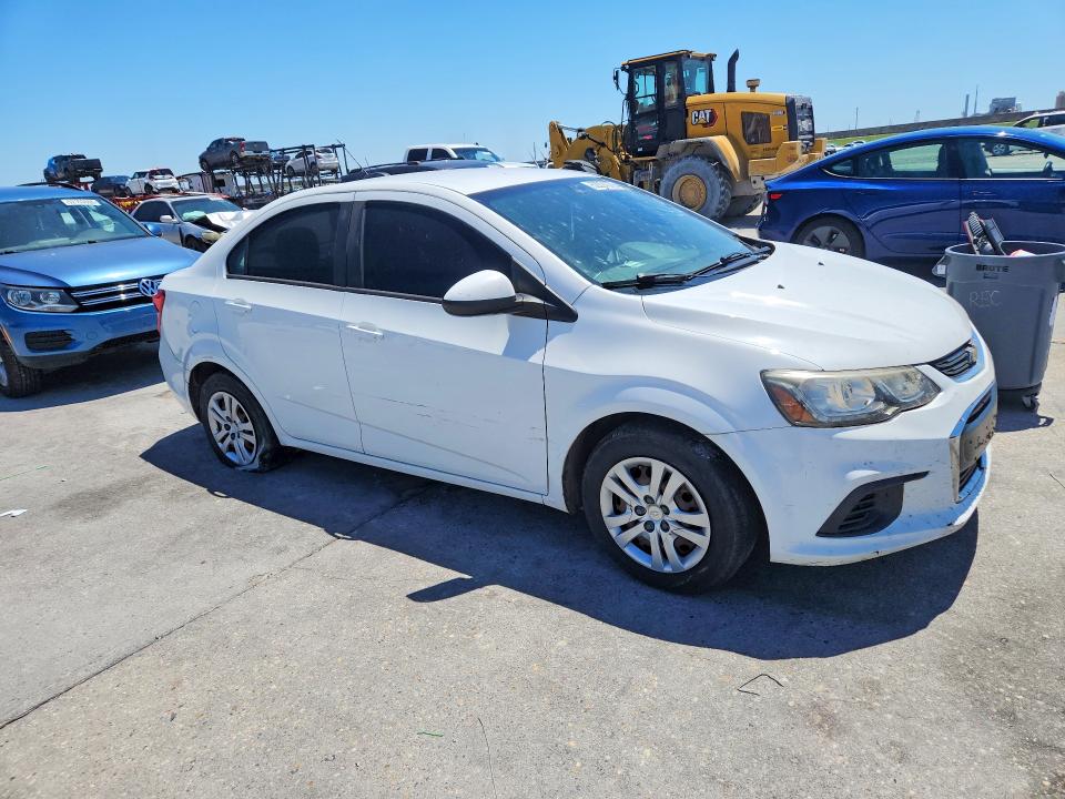 52024376 :رقم المزاد ، 1G1JB5SH8J4107962 vin ، 2018 Chevrolet Sonic مزاد بيع
