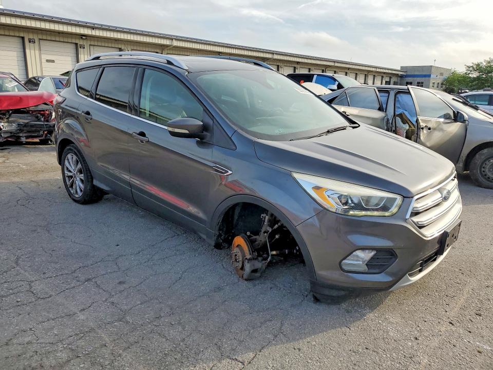 2017 Ford Escape მანქანა იყიდება აუქციონზე, vin: 1FMCU0JD2HUB20336, აუქციონის ნომერი: 55086836