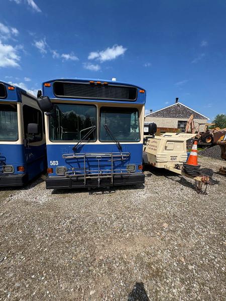 55985126 :رقم المزاد ، 15GCD291551112490 vin ، 2005 Gillig Transit Bus مزاد بيع