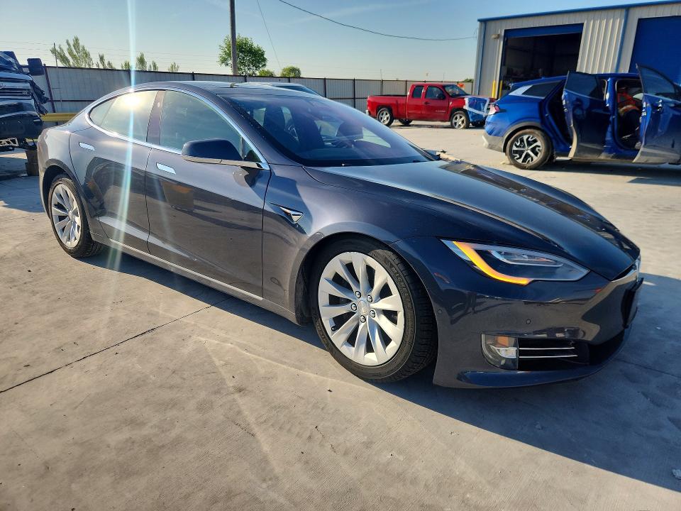 Продажа на аукционе авто 2017 Tesla Model S, vin: 5YJSA1E2XHF183779, номер лота: 53529776
