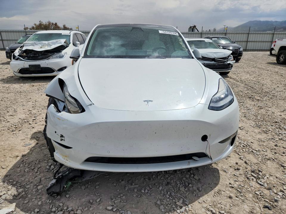 2022 Tesla Model Y მანქანა იყიდება აუქციონზე, vin: 7SAYGDEE8NF369792, აუქციონის ნომერი: 53128396