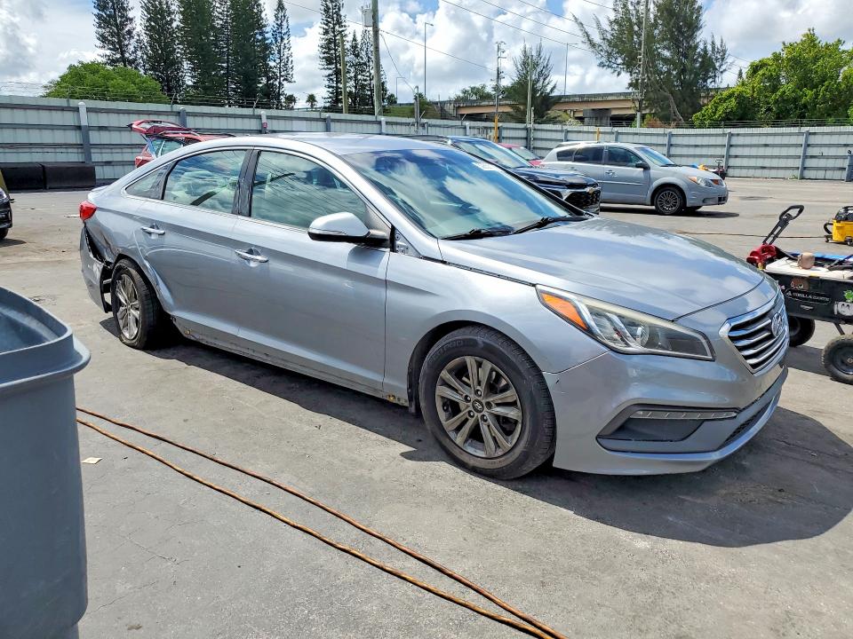 2015 Hyundai Sonata მანქანა იყიდება აუქციონზე, vin: 5NPE34AF7FH124222, აუქციონის ნომერი: 52850126