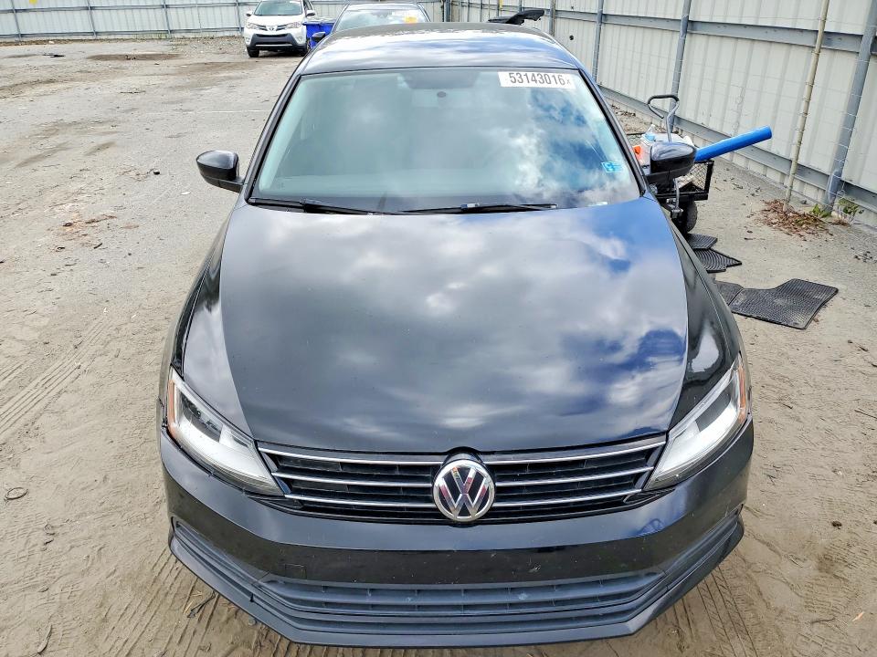 53143016 :رقم المزاد ، 3VW2B7AJ7HM377241 vin ، 2017 Volkswagen Jetta مزاد بيع