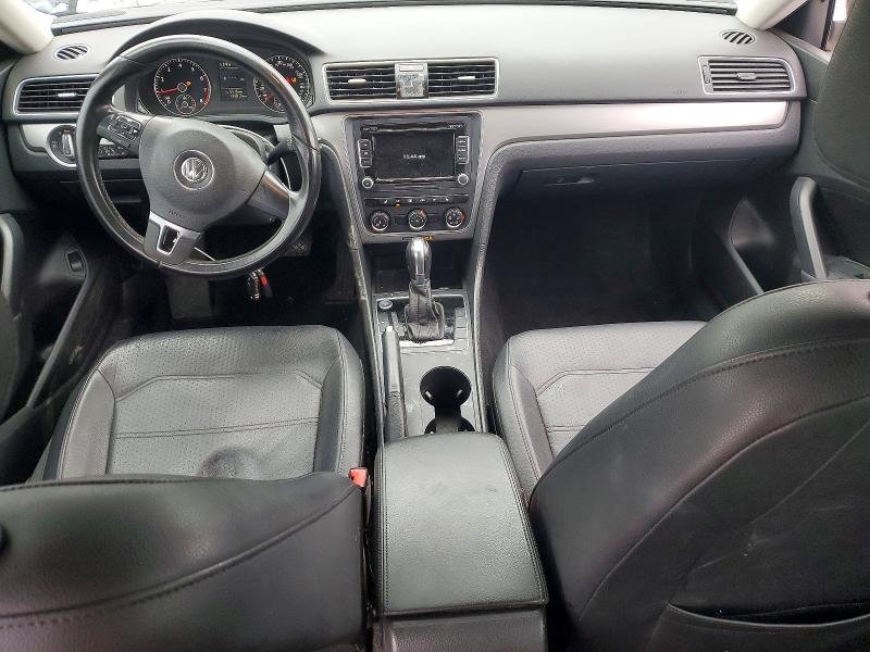 52718606 :رقم المزاد ، 1VWAT7A36FC100394 vin ، 2015 Volkswagen Passat مزاد بيع