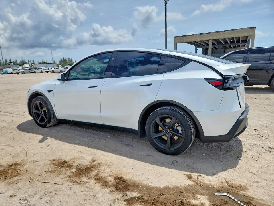 2026 Tesla Model Y მანქანა იყიდება აუქციონზე, vin: 7SAYGDED1TA417294, აუქციონის ნომერი: 51003666
