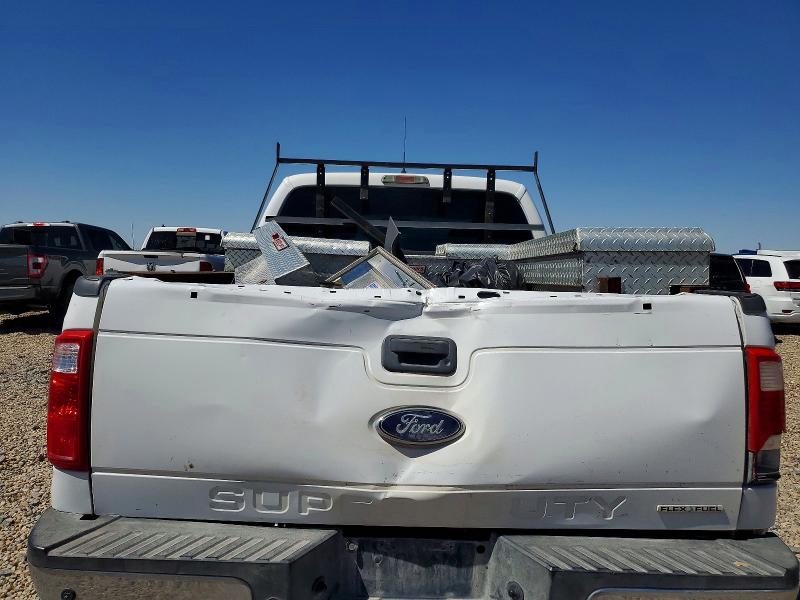 52493236 :رقم المزاد ، 1FT7X2B69FEA82944 vin ، 2015 Ford F250 مزاد بيع