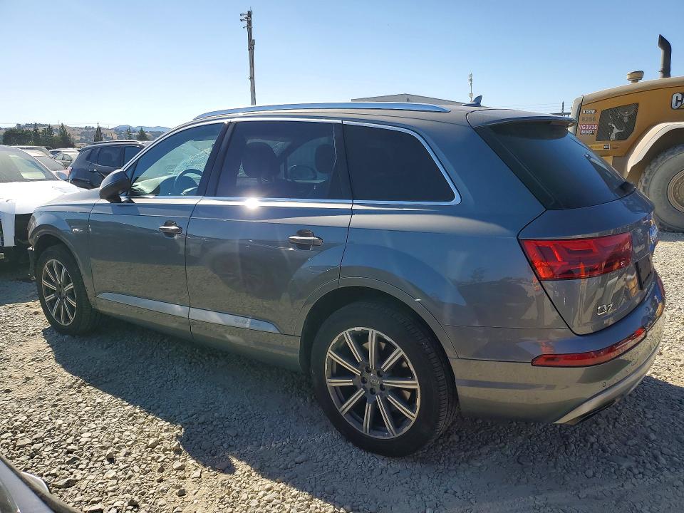 Продажа на аукционе авто 2017 Audi Q7, vin: WA1LAAF75HD054820, номер лота: 52552236