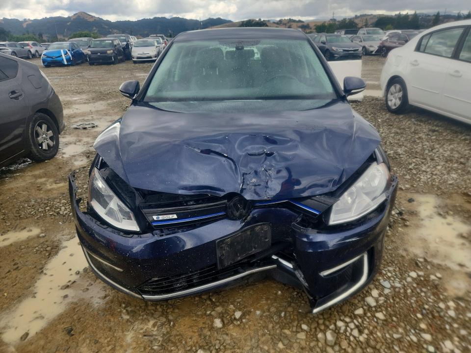 55287496 :رقم المزاد ، WVWKP7AUXGW914679 vin ، 2016 Volkswagen E-golf مزاد بيع