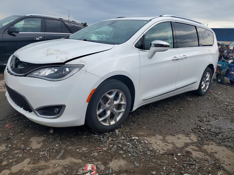 Продажа на аукционе авто 2019 Chrysler Pacifica, vin: 2C4RC1GG3KR576262, номер лота: 52352756
