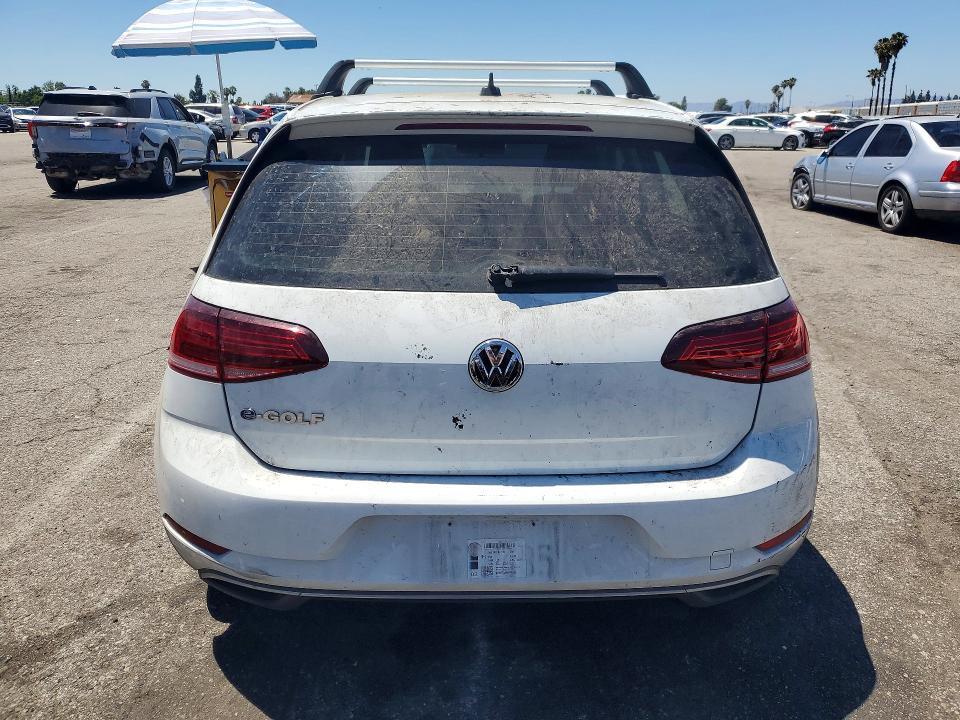 53119056 :رقم المزاد ، WVWKR7AU8HW950561 vin ، 2017 Volkswagen E-golf مزاد بيع