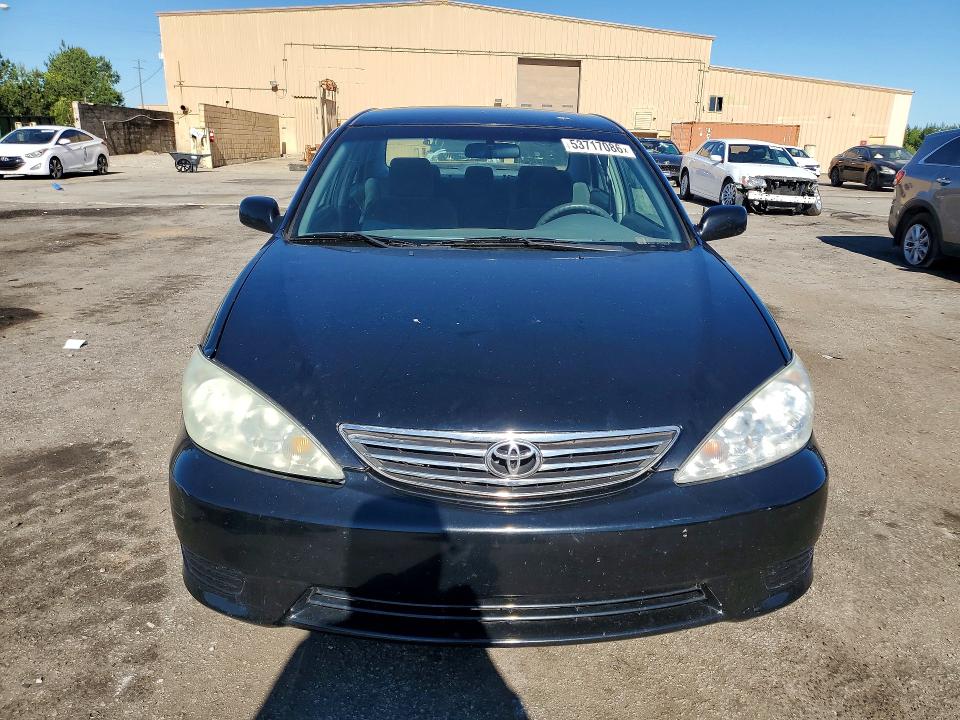 53717086 :رقم المزاد ، 4T1BE32K95U054449 vin ، 2005 Toyota Camry مزاد بيع