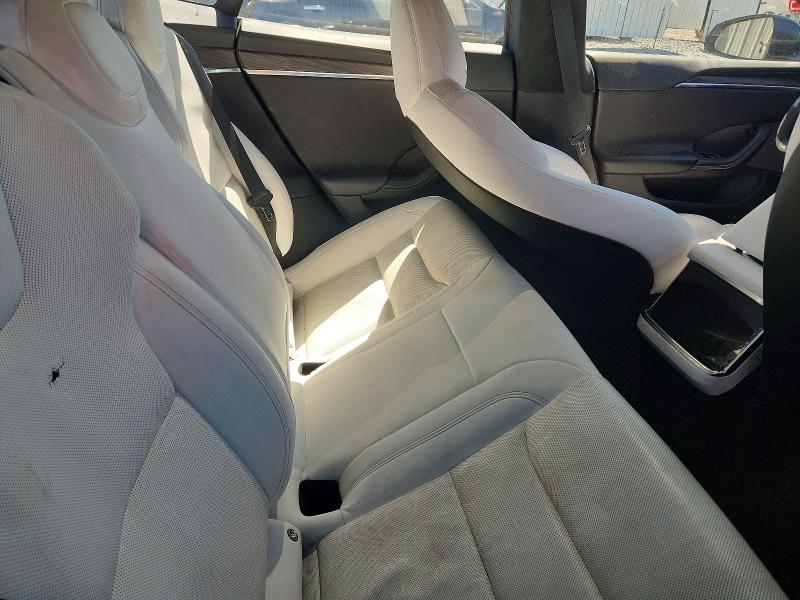 53892706 :رقم المزاد ، 5YJSA1E58NF462427 vin ، 2022 Tesla Model S مزاد بيع
