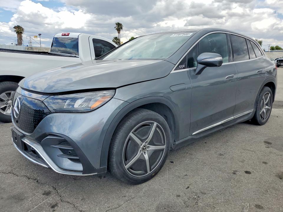 51907546 :رقم المزاد ، 4JGGM1CB9SA058803 vin ، 2025 Mercedes-benz Eqe Suv مزاد بيع