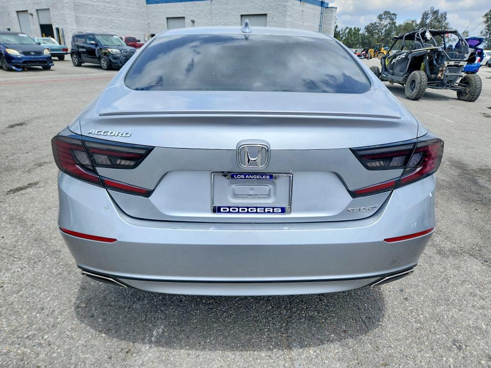 54911496 :رقم المزاد ، 1HGCV1F33KA014074 vin ، 2019 Honda Accord مزاد بيع