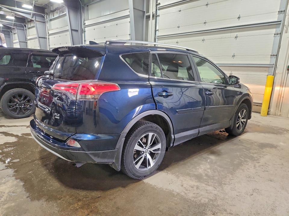 Aukcja sprzedaży 2018 Toyota Rav4, vin: JTMRFREV7JD237285, numer aukcji: 52008846