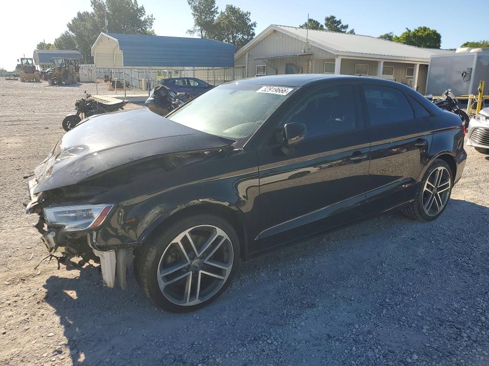 Продажа на аукционе авто 2018 Audi A3, vin: WAUAUGFFXJ1041516, номер лота: 52919666