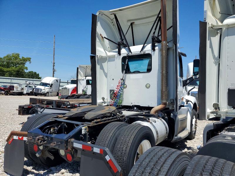 50615786 :رقم المزاد ، 1XPBA48XXGD339882 vin ، 2016 Peterbilt 579 مزاد بيع