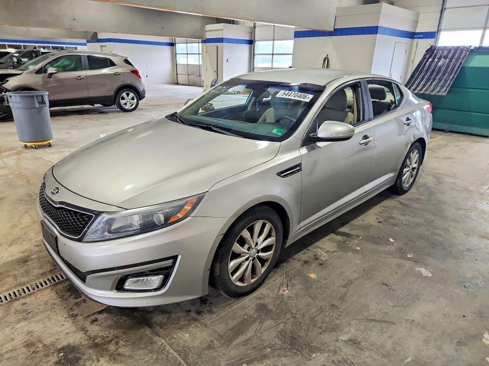 2015 Kia Optima მანქანა იყიდება აუქციონზე, vin: 5XXGM4A72FG443683, აუქციონის ნომერი: 54470406