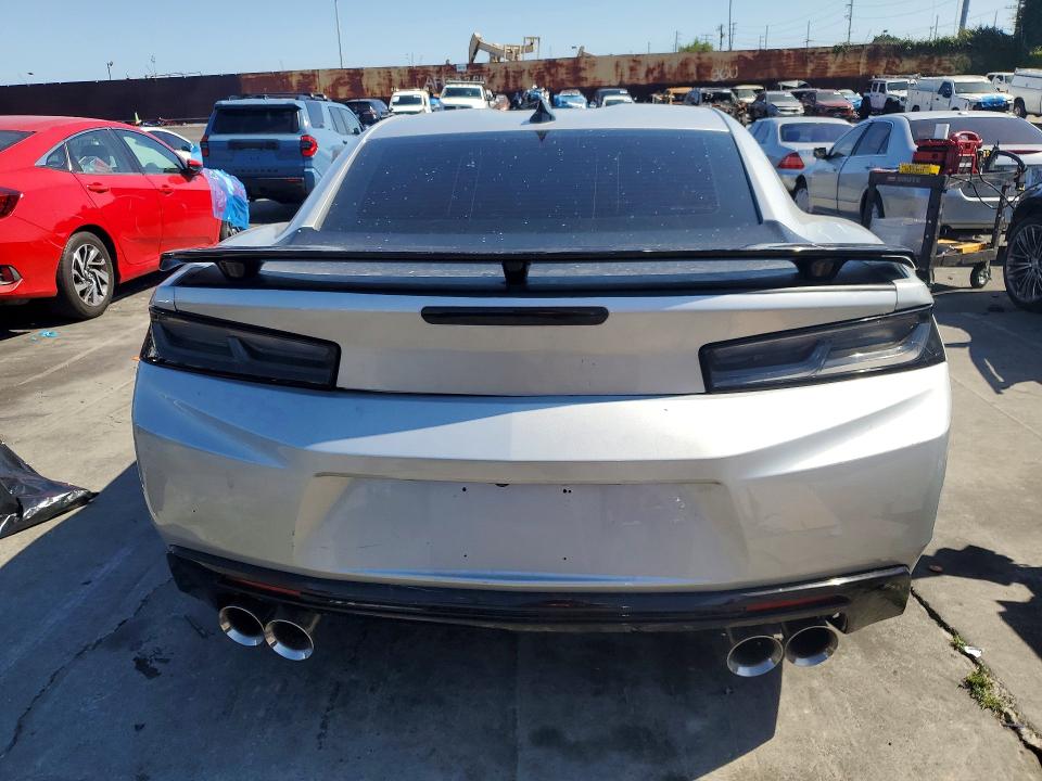 53127656 :رقم المزاد ، 1G1FF1R71J0166858 vin ، 2018 Chevrolet Camaro مزاد بيع