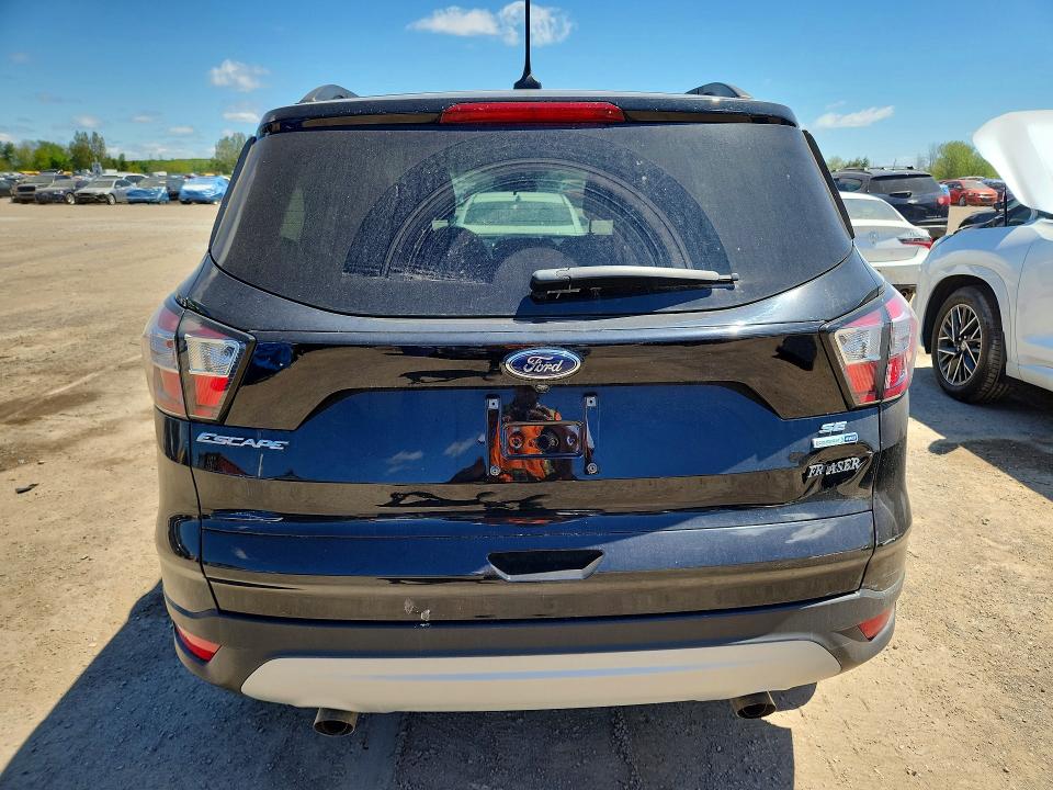 54132326 :رقم المزاد ، 1FMCU9GD9JUA76370 vin ، 2018 Ford Escape مزاد بيع