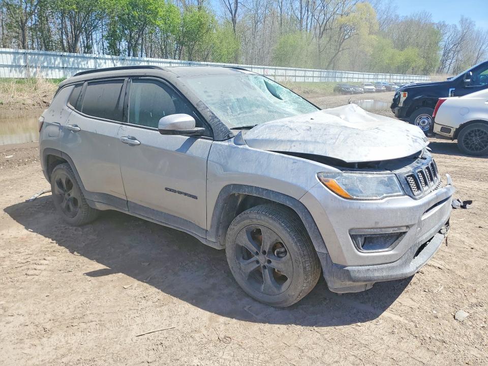 Продаж на аукціоні авто 2018 Jeep Compass, vin: 3C4NJDBB2JT325259, номер лоту: 52127636