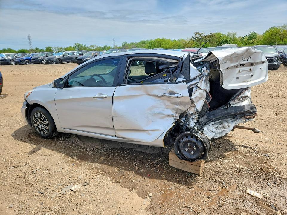2015 Hyundai Accent მანქანა იყიდება აუქციონზე, vin: KMHCT4AE4FU799686, აუქციონის ნომერი: 54791816