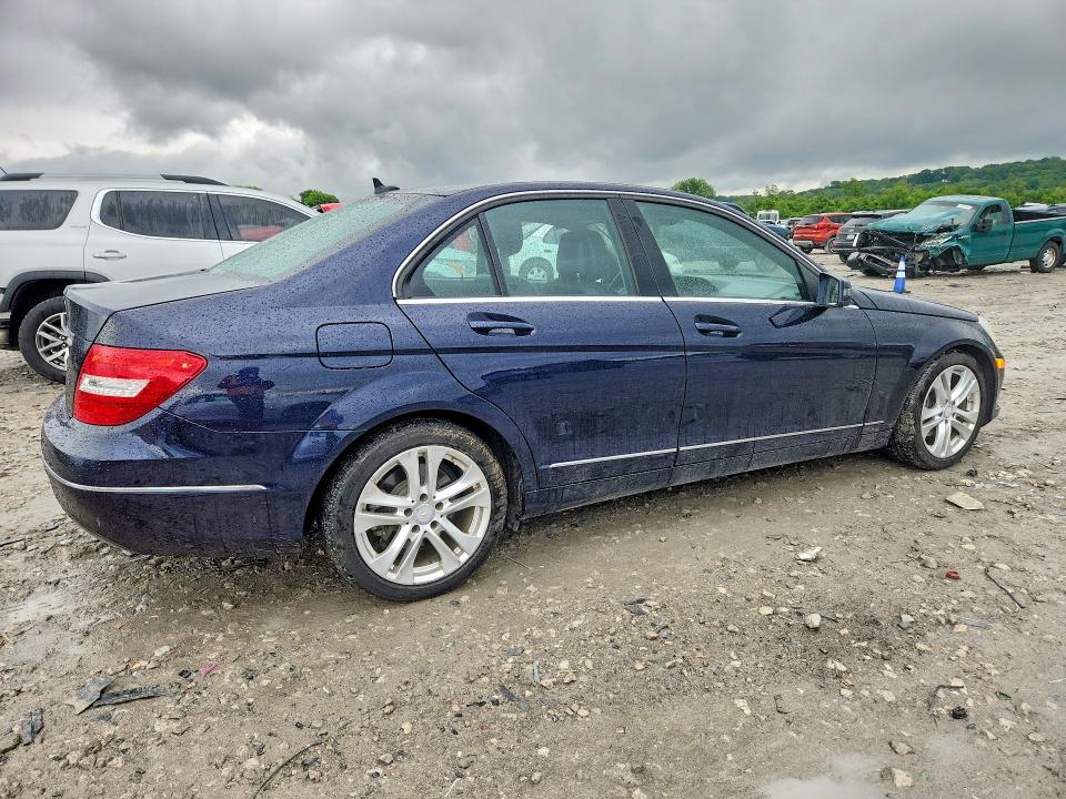 52418896 :رقم المزاد ، WDDGF4HBXDR275425 vin ، 2013 Mercedes-benz C مزاد بيع