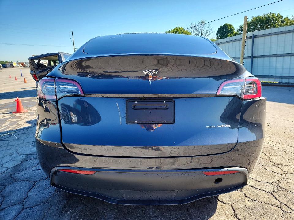 Продаж на аукціоні авто 2024 Tesla Model Y, vin: 7SAYGDEE9RF994045, номер лоту: 52866436