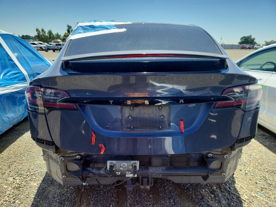 48952066 :رقم المزاد ، 7SAXCAE57PF392831 vin ، 2023 Tesla Model X مزاد بيع