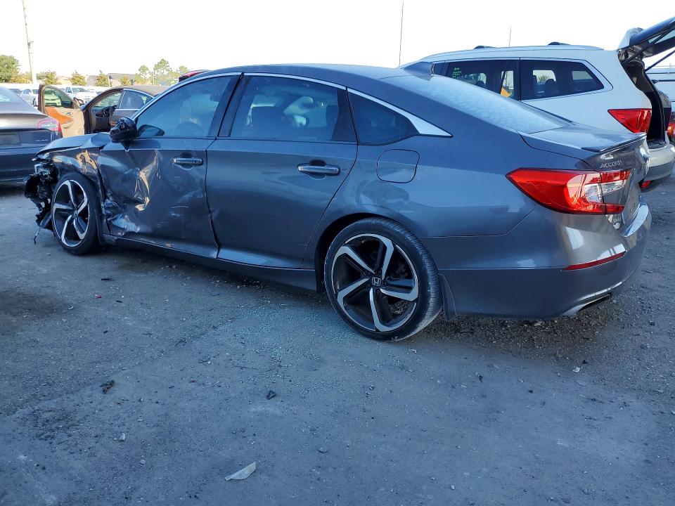 Продажа на аукционе авто 2018 Honda Accord, vin: 1HGCV1F37JA155700, номер лота: 53764496