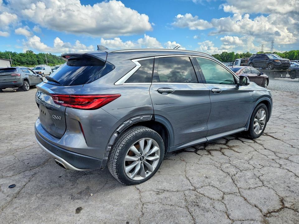 54421546 :رقم المزاد ، 3PCAJ5CA4NF110335 vin ، 2022 Infiniti Qx50 مزاد بيع