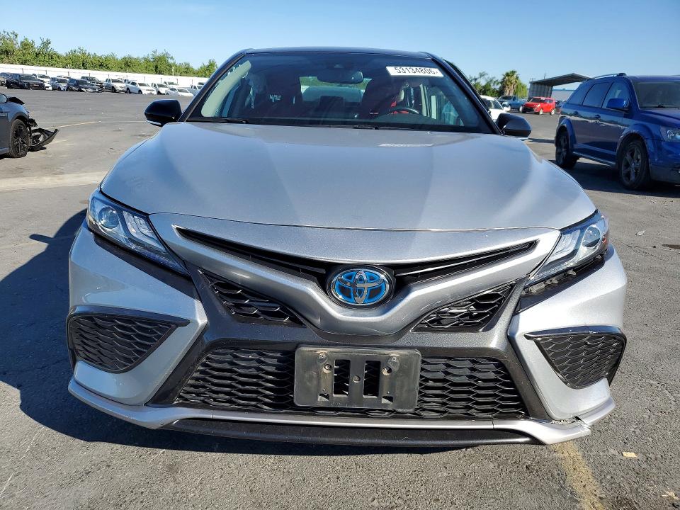 53134806 :رقم المزاد ، 4T1K31AK2NU041098 vin ، 2022 Toyota Camry مزاد بيع