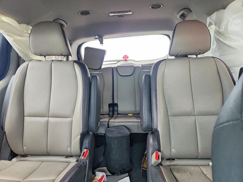 Продажа на аукционе авто 2018 Kia Sedona, vin: KNDMC5C18J6423059, номер лота: 53528426