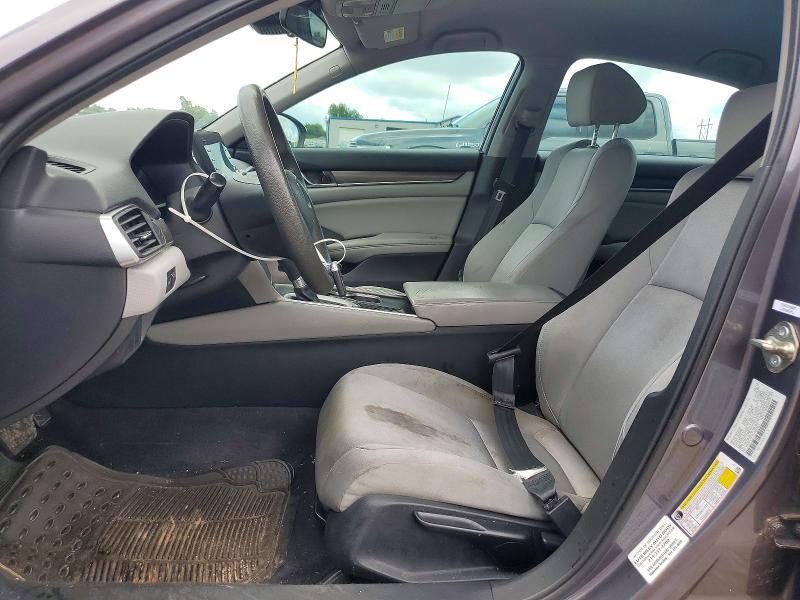 Продажа на аукционе авто 2018 Honda Accord, vin: 1HGCV1F17JA227901, номер лота: 54856356