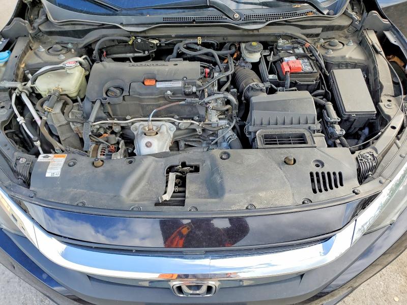 52661366 :رقم المزاد ، 2HGFC2F52JH552503 vin ، 2018 Honda Civic مزاد بيع