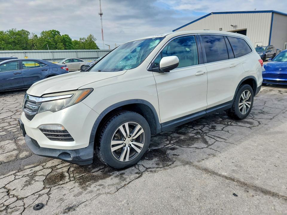 52450256 :رقم المزاد ، 5FNYF6H63GB047631 vin ، 2016 Honda Pilot مزاد بيع