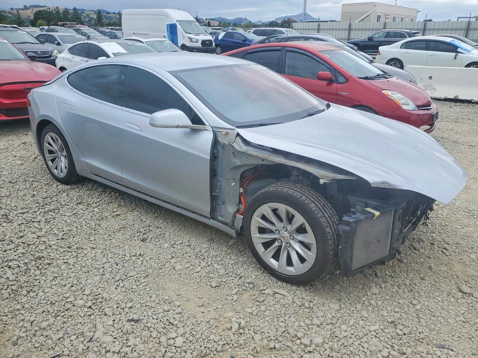 2017 Tesla Model S მანქანა იყიდება აუქციონზე, vin: 5YJSA1E1XHF197009, აუქციონის ნომერი: 52266066