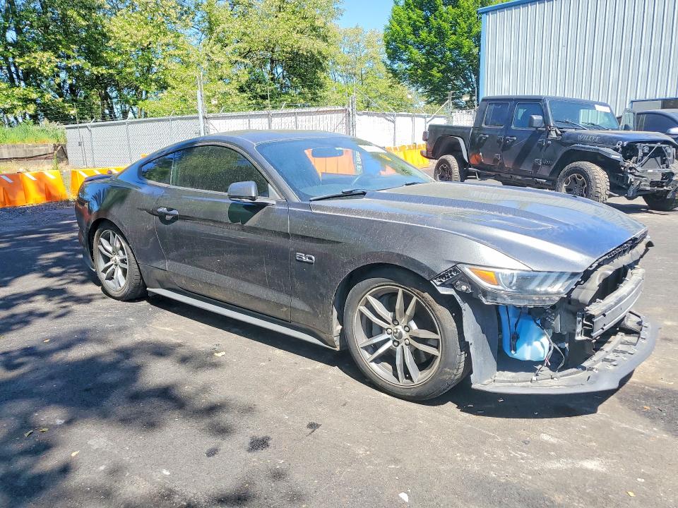 52408996 :رقم المزاد ، 1FA6P8CF8F5363524 vin ، 2015 Ford Mustang مزاد بيع