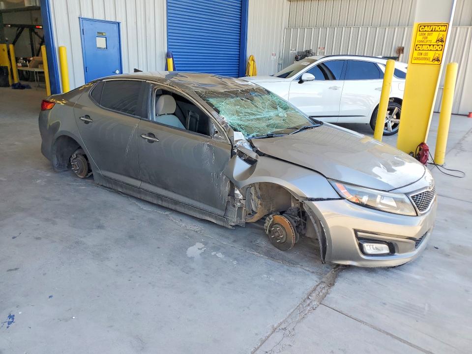 52693516 :رقم المزاد ، 5XXGM4A73FG356617 vin ، 2015 Kia Optima مزاد بيع