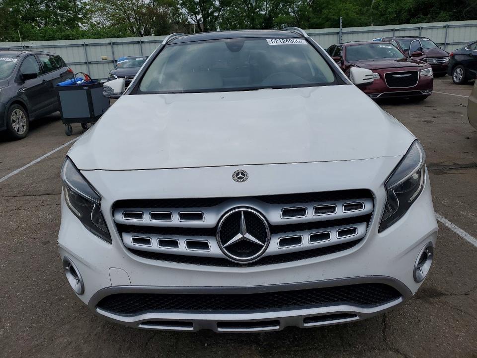 52124066 :رقم المزاد ، WDCTG4EB3JJ479482 vin ، 2018 Mercedes-benz Gla مزاد بيع